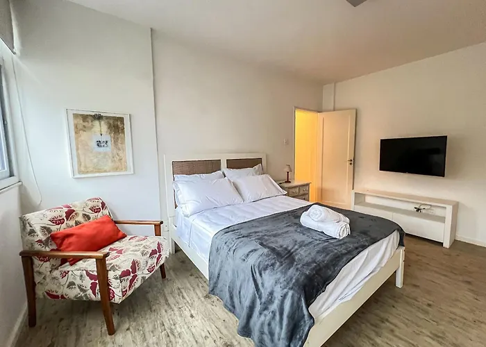 Seu Lar No Leblon Com 3 Quartos E Muito Conforto