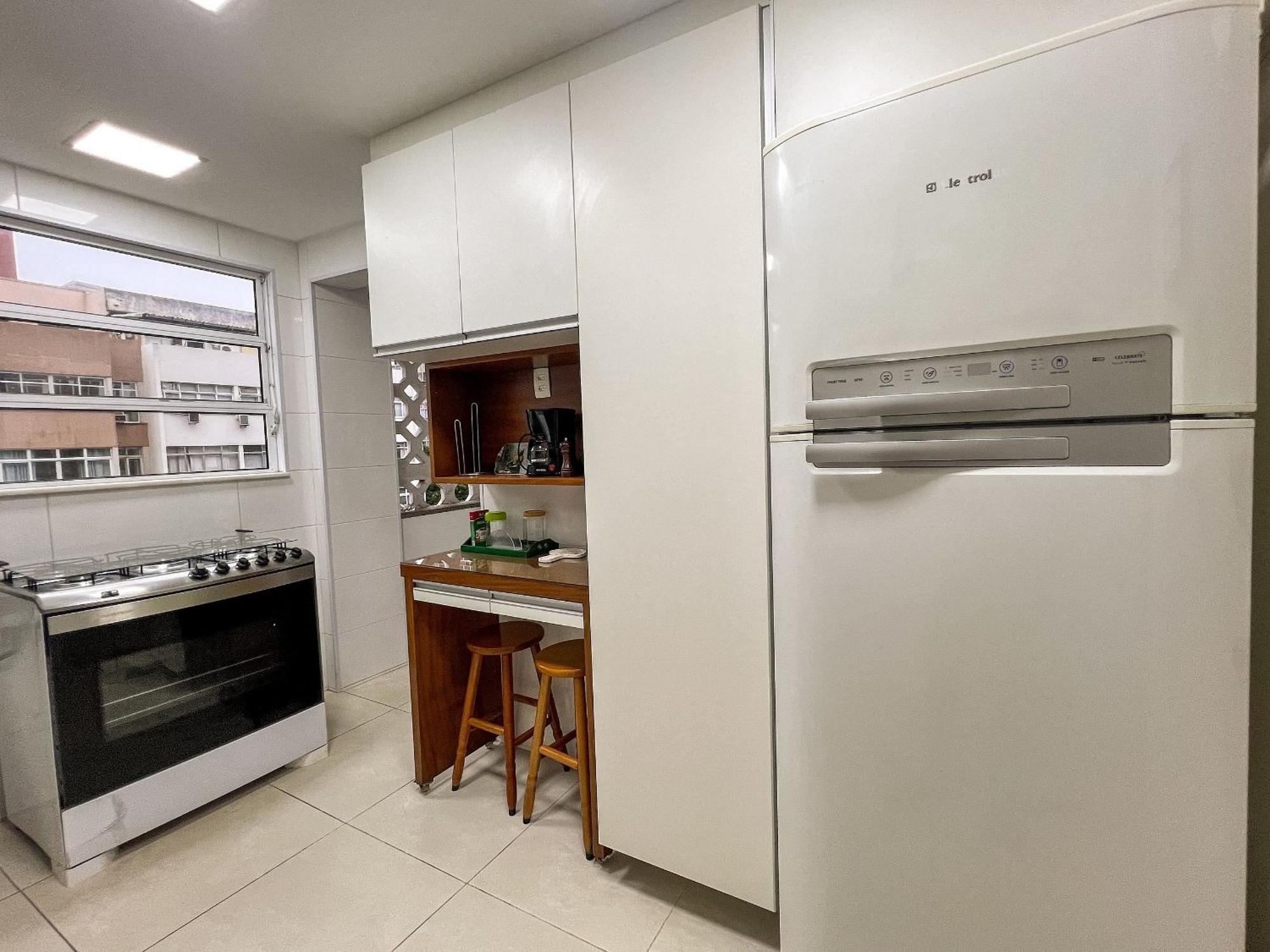 Apartamento Seu Lar No Leblon Com 3 Quartos E Muito Conforto